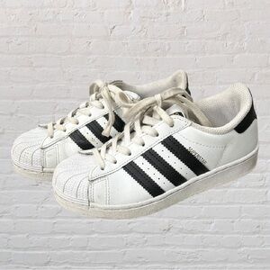 Adidas Superstar Sneakers